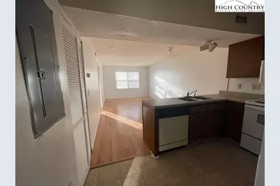229 E King Street #27, Boone, NC 28607 - Photo 3
