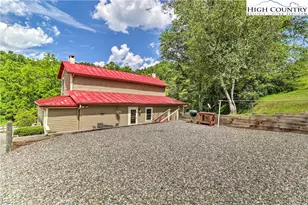 2280 Garvey Bridge Rd, Crumpler, NC 28617 - Photo 37