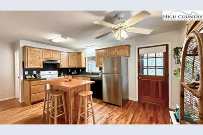 437 Deer Crossing Lane, Lenoir, NC 28645 - Photo 9