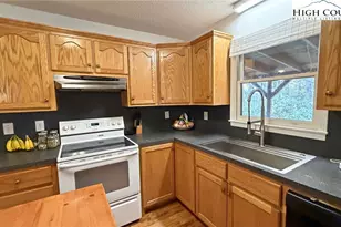 437 Deer Crossing Ln, Lenoir, NC 28645 - Photo 21