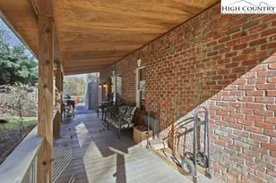 205 Timberlakes Dr, Todd, NC 28684 - Photo 3