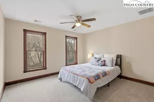 205 Timberlakes Dr, Todd, NC 28684 - Photo 33