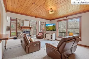 205 Timberlakes Dr, Todd, NC 28684 - Photo 15