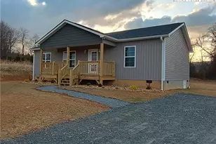 130 Millards Wy, Sparta, NC 28675 - Photo 11