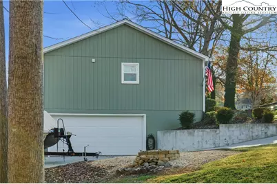 5979 Gold Creek Estate, Hickory, NC 28601 - Photo 35