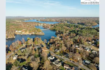 5979 Gold Creek Estate, Hickory, NC 28601 - Photo 39