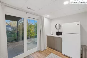 5979 Gold Creek Estate, Hickory, NC 28601 - Photo 23