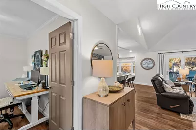 5979 Gold Creek Estate, Hickory, NC 28601 - Photo 17