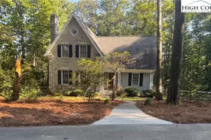 21 Maple Leaf Ln, Glade Valley, NC 28627 - Photo 3