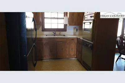 308 Hickory Mtn Road, Sparta, NC 28675 - Photo 21