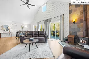 405 Sleepy Hollow Ln, Banner Elk, NC 28604 - Photo 17