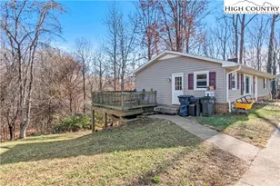 133 South St, Elkin, NC 28621 - Photo 23