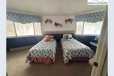 1929 Sugar Mountain Drive, Sugar Mountain, NC 28604 - Photo 17