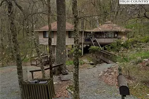 1929 Sugar Mountain Dr, Sugar Mountain, NC 28604 - Photo 3