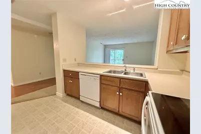 800 Meadowview Drive #17, Boone, NC 28607 - Photo 11