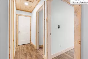 1171 Little Elk Rd, Elk Park, NC 28622 - Photo 21