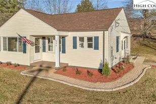 566 Buck Mountain Cir, West Jefferson, NC 28694 - Photo 43