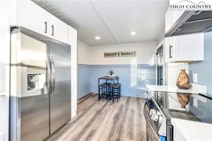 566 Buck Mountain Cir, West Jefferson, NC 28694 - Photo 17