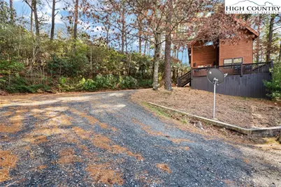 68 Bear Den Mountain View Drive, Spruce Pine, NC 28777 - Photo 23