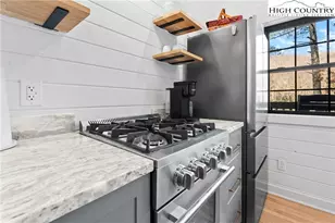 68 Bear Den Mountain View Dr, Spruce Pine, NC 28777 - Photo 9