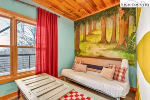 423 Wolf Den Ln, Lenoir, NC 28645 - Photo 33