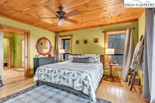 423 Wolf Den Ln, Lenoir, NC 28645 - Photo 17