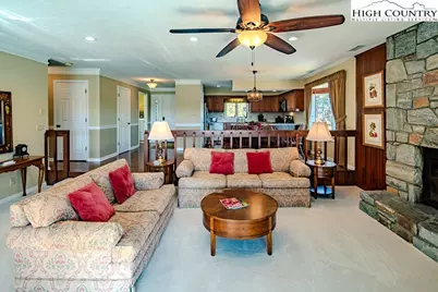 934 Chetola Lake Drive #3, Blowing Rock, NC 28605 - Photo 7