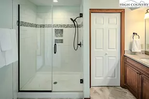 934 Chetola Lake Dr, Blowing Rock, NC 28605 - Photo 15