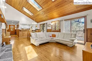 1300 Laurel Ln, Blowing Rock, NC 28605 - Photo 15