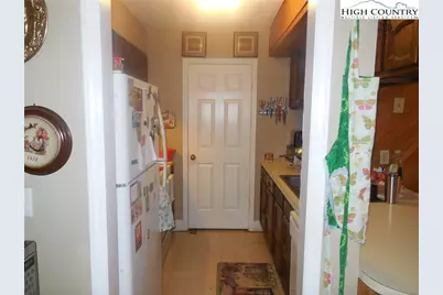 10545 Nc Highway 105 S. Highway, Banner Elk, NC 28604 - Photo 17