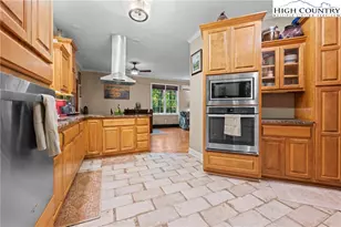 126 Moore Mountain Rd, Vilas, NC 28692 - Photo 7