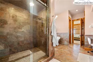 109 W Shamrock Ln, Beech Mountain, NC 28604 - Photo 27