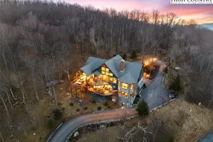 109 W Shamrock Ln, Beech Mountain, NC 28604 - Photo 1