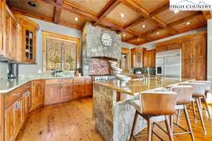 109 W Shamrock Ln, Beech Mountain, NC 28604 - Photo 17