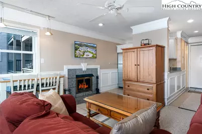 301 Pinnacle Inn Road #1203, Beech Mountain, NC 28604 - Photo 1