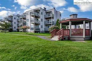 301 Pinnacle Inn Rd, Beech Mountain, NC 28604 - Photo 23