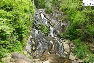 142 Fawn Ln, Purlear, NC 28665 - Photo 37