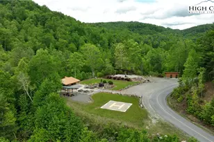 142 Fawn Ln, Purlear, NC 28665 - Photo 45