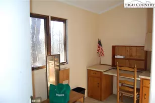 72 Robin Cir, Newland, NC 28657 - Photo 13