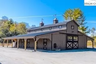 1989 Johns Ridge Pkwy, Lenoir, NC 28645 - Photo 43