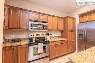 120 Pleasant View Blvd, Sugar Mountain, NC 28604 - Photo 25