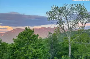 120 Pleasant View Blvd, Sugar Mountain, NC 28604 - Photo 23