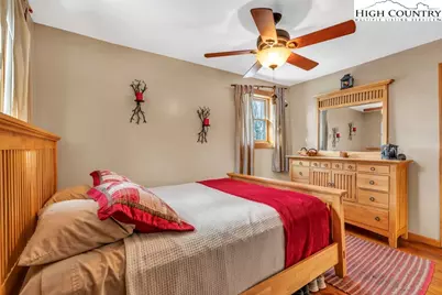 5171 Edgemont Road, Collettsville, NC 28611 - Photo 9