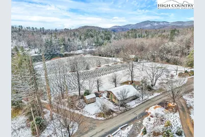 5171 Edgemont Road, Collettsville, NC 28611 - Photo 15