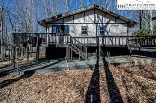 811 Pine Ridge Rd, Beech Mountain, NC 28604 - Photo 33