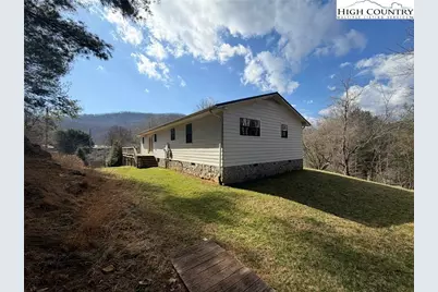 6383 Nc 88 W Highway, Warrensville, NC 28693 - Photo 3