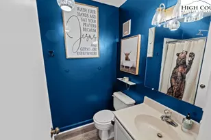 301 Pinnacle Inn Rd, Beech Mountain, NC 28604 - Photo 13