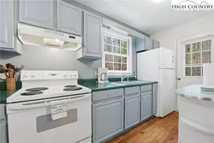 476 Moon Ridge Rd, Crumpler, NC 28684 - Photo 7