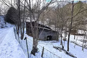 325 Sawyers Rd, Warrensville, NC 28693 - Photo 37