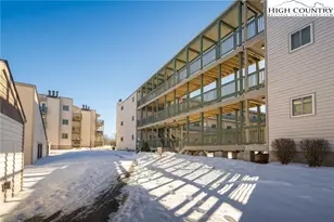 301 Pinnacle Inn Rd, Banner Elk, NC 28604 - Photo 23